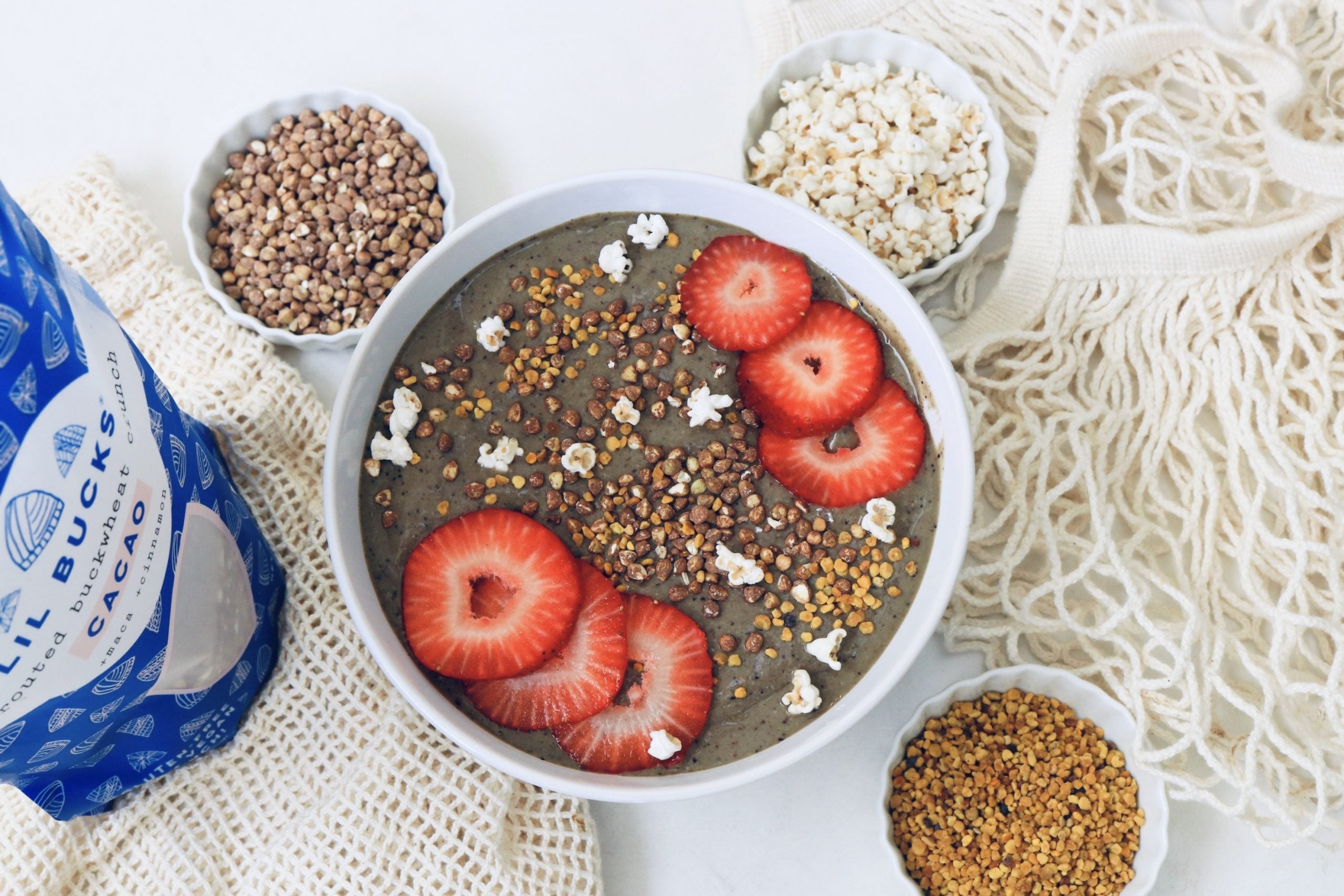 Superfood Berry Smoothie Bowl - Lil Bucks