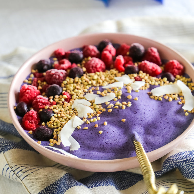 Perfect acai bowl - The Hangry Chickpea